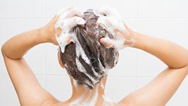 Ziołowa pielęgnacja włosów szampony