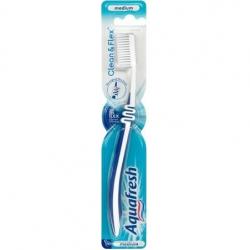 Aquafresh Clean&Flex średnia szczoteczka do zębów