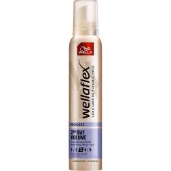 Wellaflex pianka do włosów 200ml (3) 2-dniowa Objętość